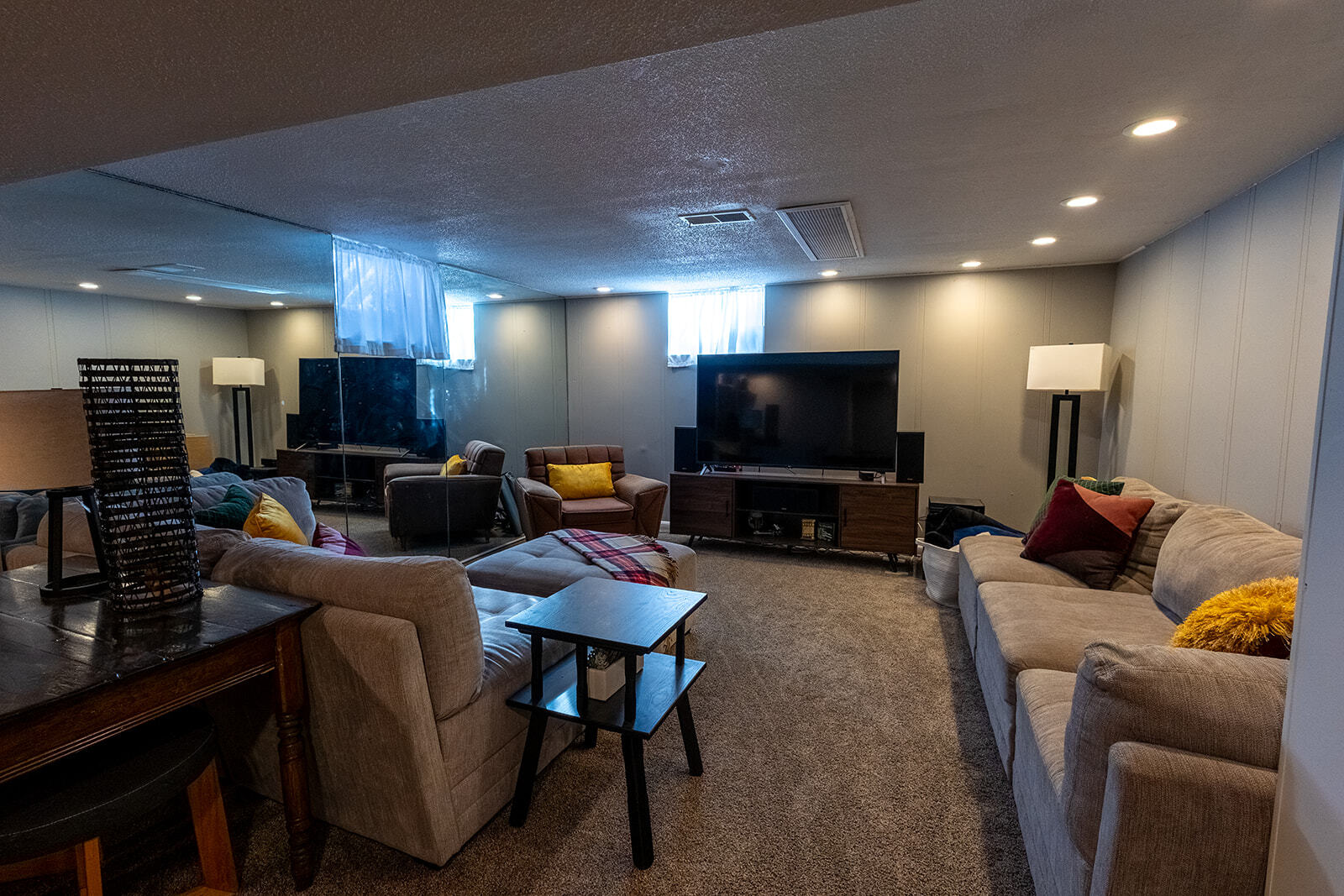 Building Photo - 1621 W 22nd St