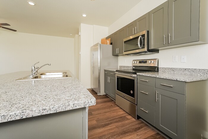 Building Photo - 13405 Oneida Ln