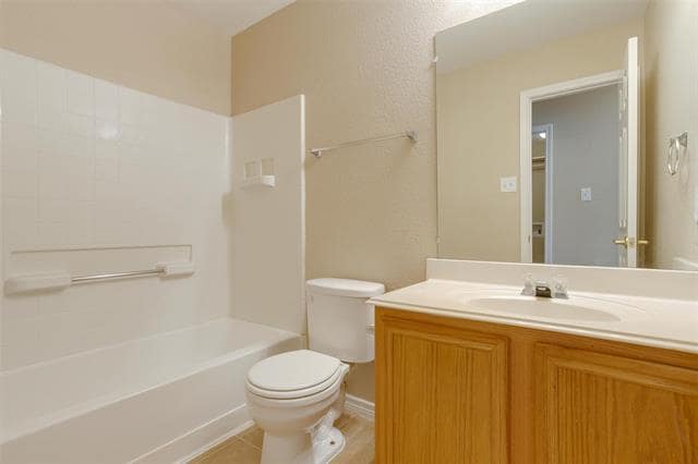 Building Photo - 9508 Fox Hill Dr