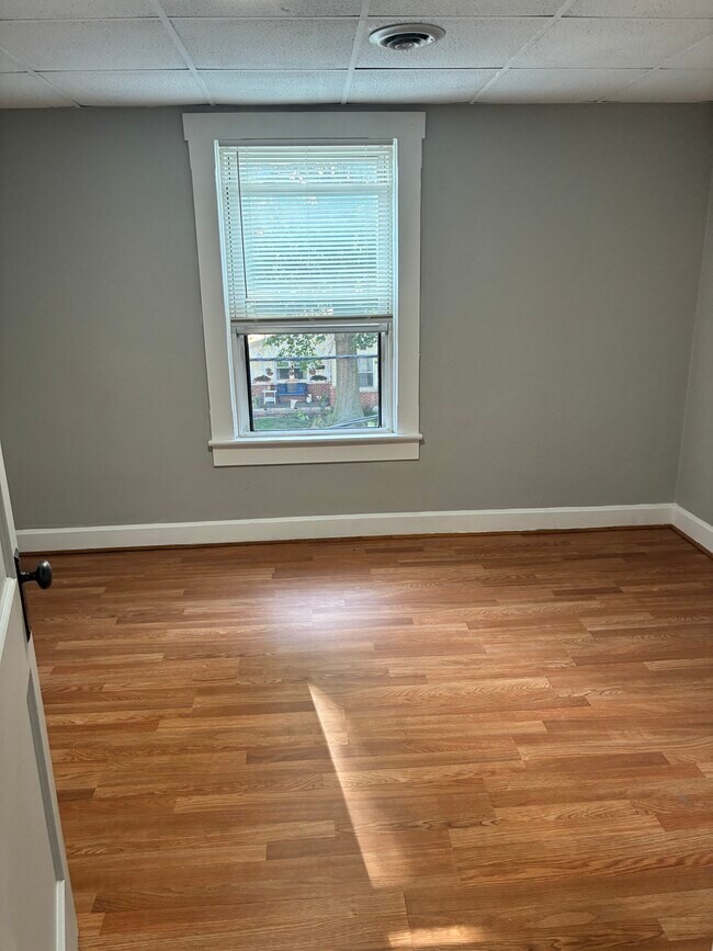 Building Photo - 1409 Vine St