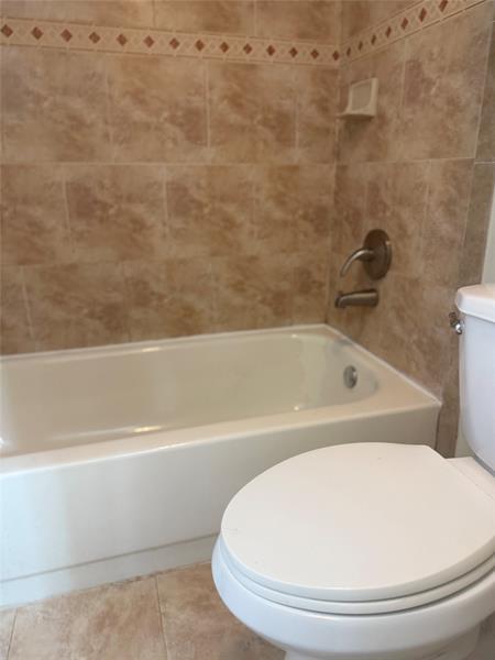 Building Photo - 10781 Cleary Blvd