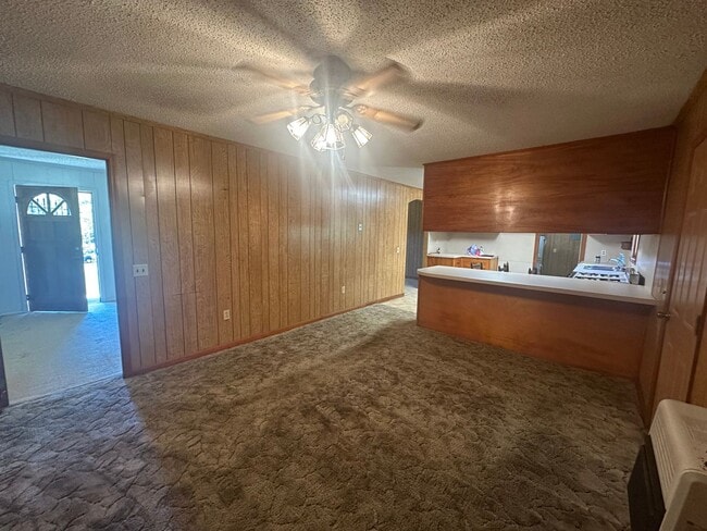 Building Photo - Charming 3-Bedroom, 2-Bath Home in Peaceful Ohatchee Setting