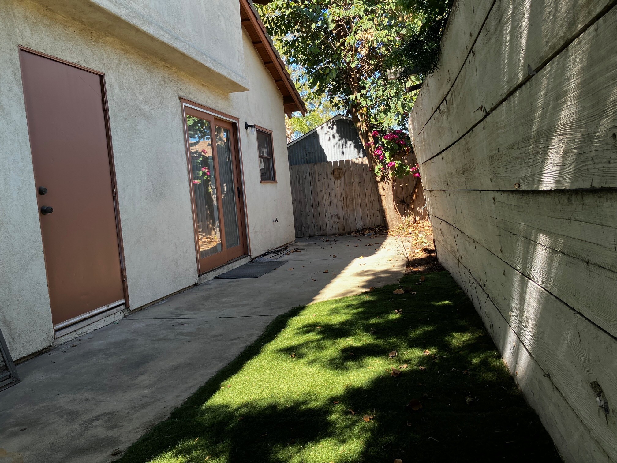 Building Photo - 629 S Glassell St