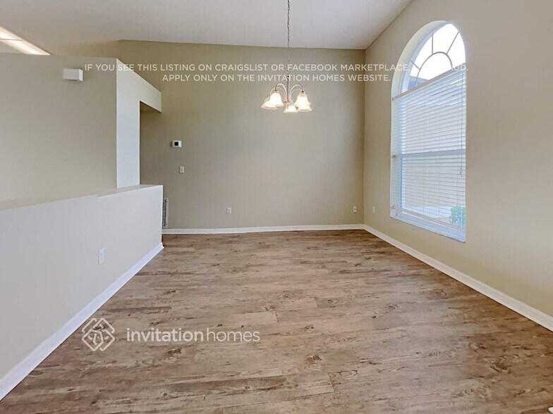 Building Photo - 1009 Aviles Ct