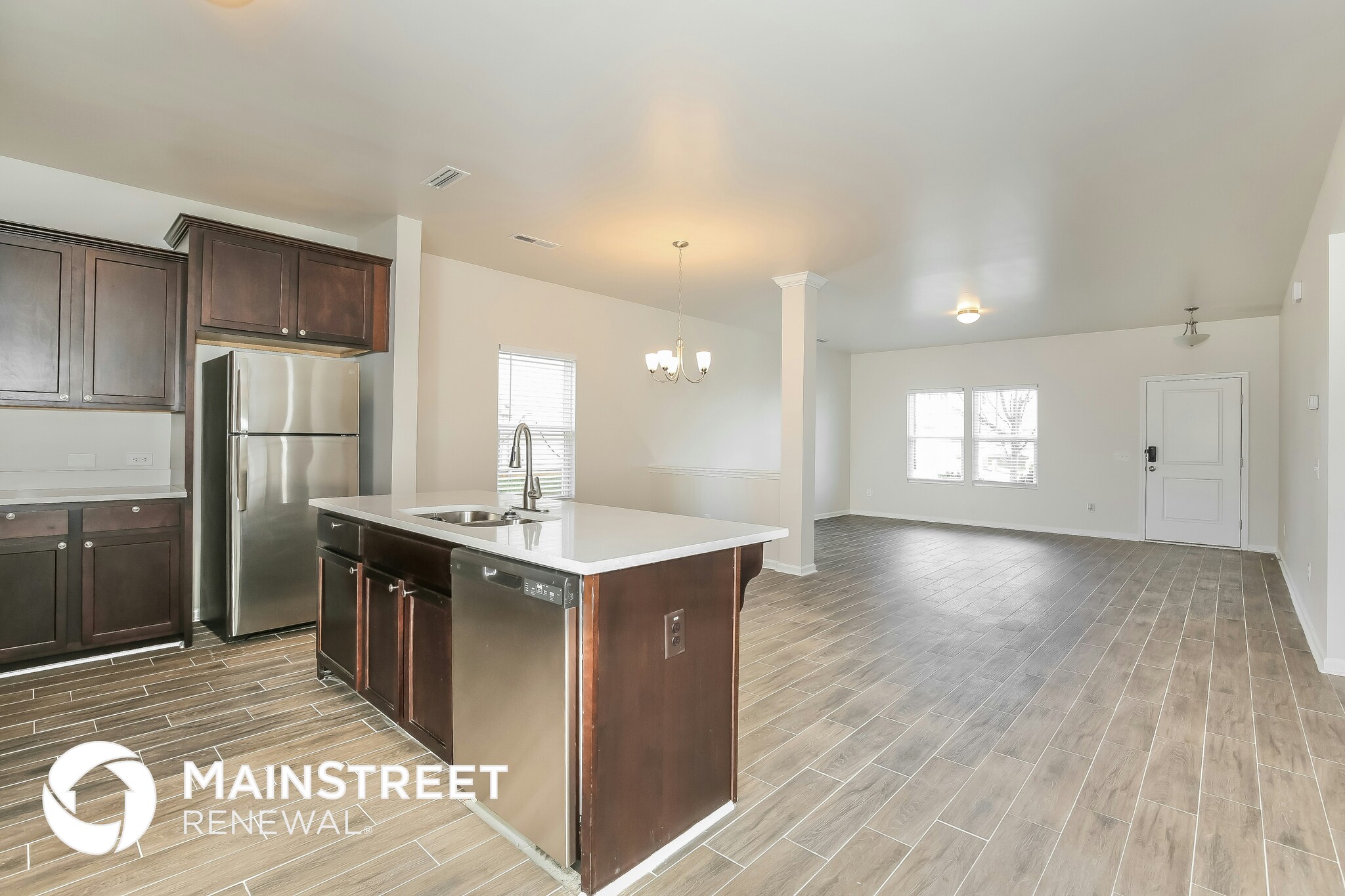 Building Photo - 1028 Bitting Hall Cir