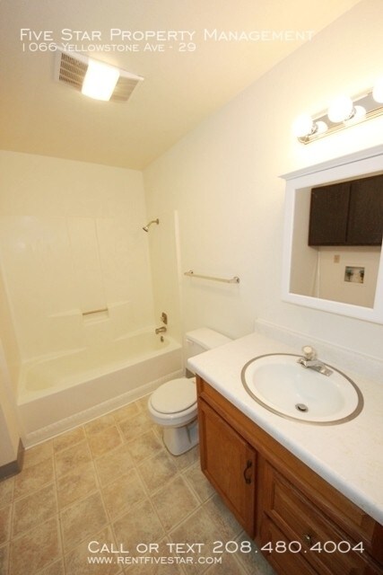 Building Photo - 1066 Yellowstone Ave