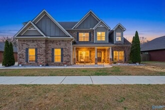 Building Photo - 8349 Anslee Way NW