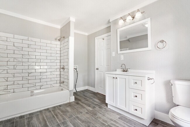 Building Photo - 1750 Brodhead Rd