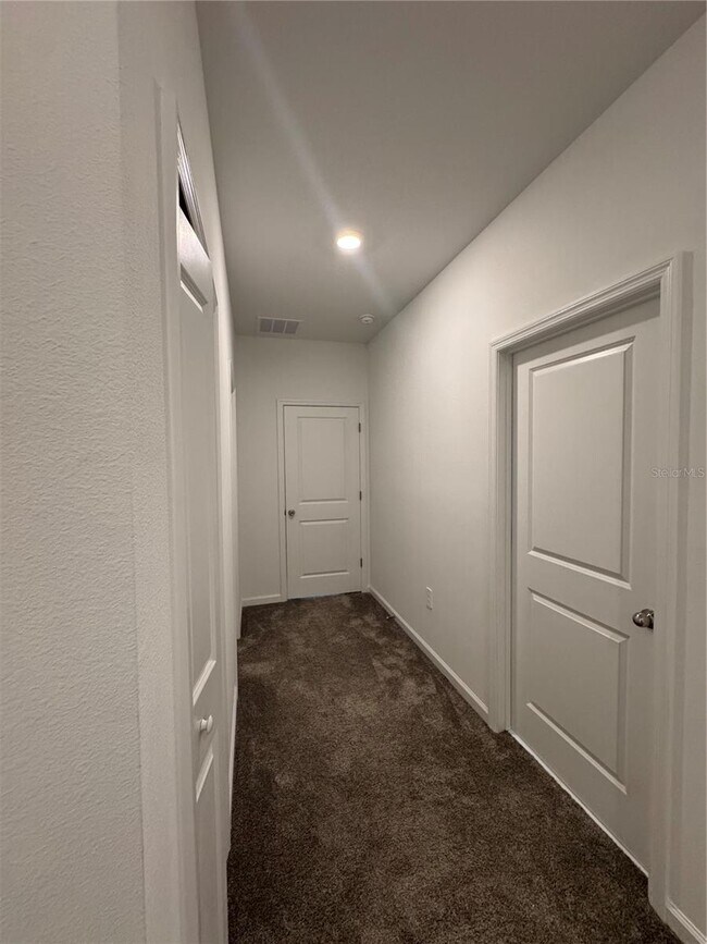 Building Photo - 297 Bogey Dr