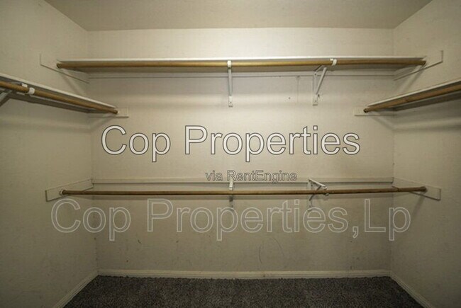 Building Photo - 8510 Trumpet Cir