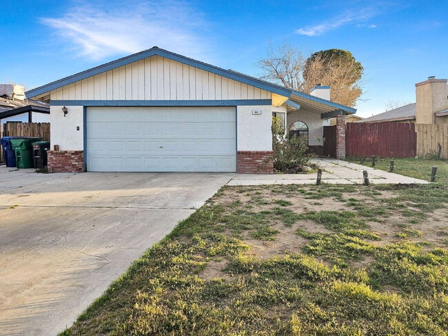 Building Photo - 821 Janelle Ct