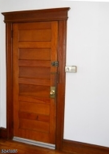 Building Photo - 19 Rosedale Ave