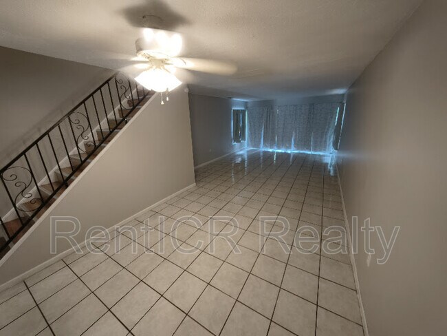 Building Photo - 1708 Azalea Ct