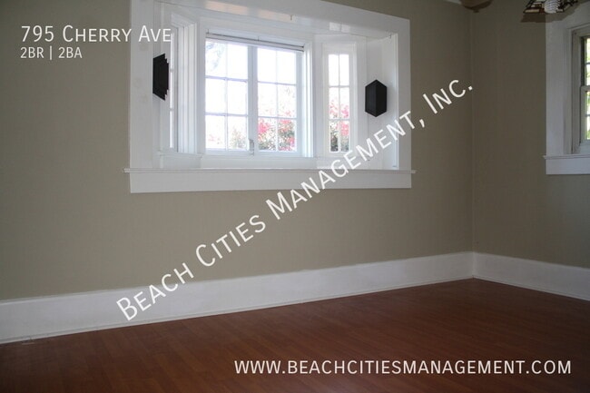 Building Photo - 795 Cherry Ave