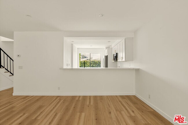 Building Photo - 2020 Delaware Ave