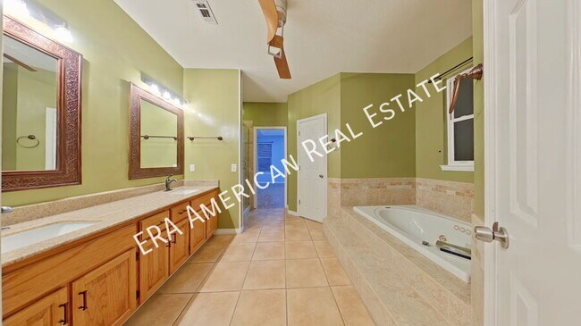 Building Photo - 2080 Biscayne Blvd