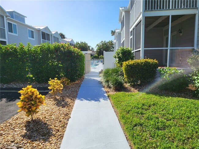 Building Photo - 829 W Elkcam Cir