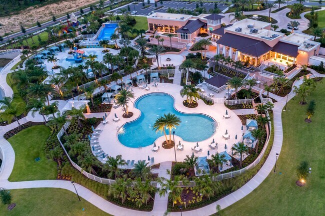 Building Photo - 1547 Carey Palm Cir