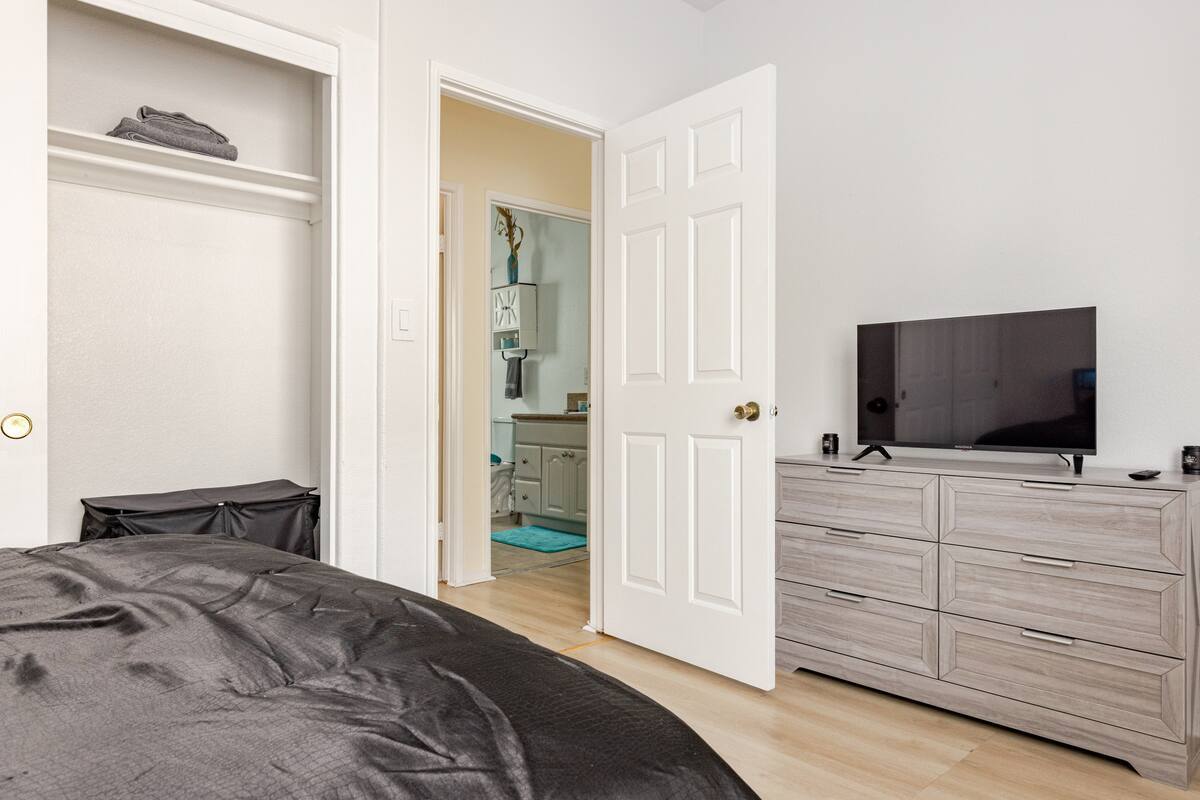 Building Photo - 4218 Dalton Ave