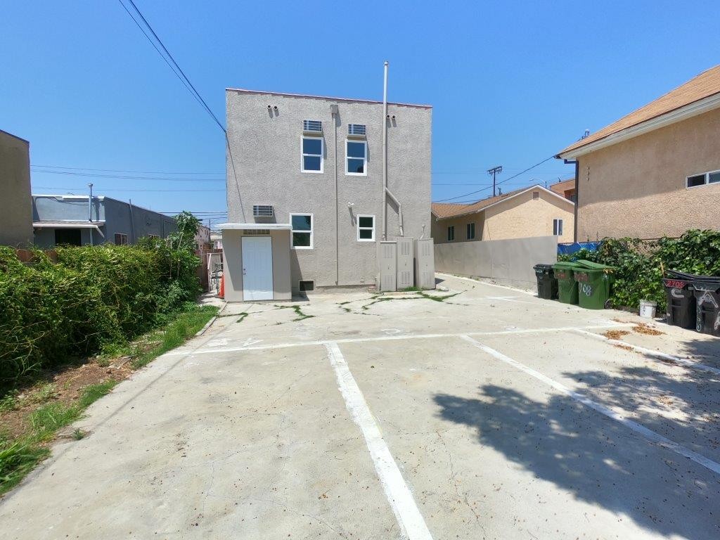 Building Photo - 2708 Council St
