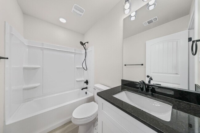 Building Photo - Brand New, Modern, and Ready for You in Temple, TX!