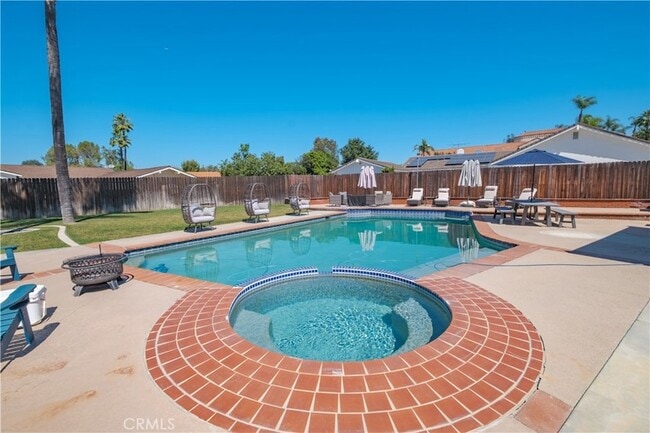 Building Photo - 9109 La Alba Dr