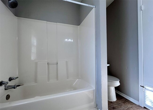 Building Photo - 10409 Golden Meadow Dr