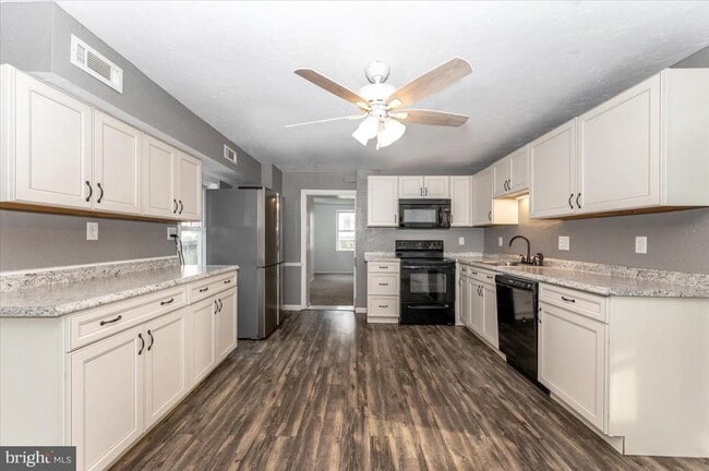 Building Photo - 15 W Frederick St