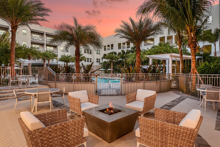CitySide Sarasota, FL Apartment Finder