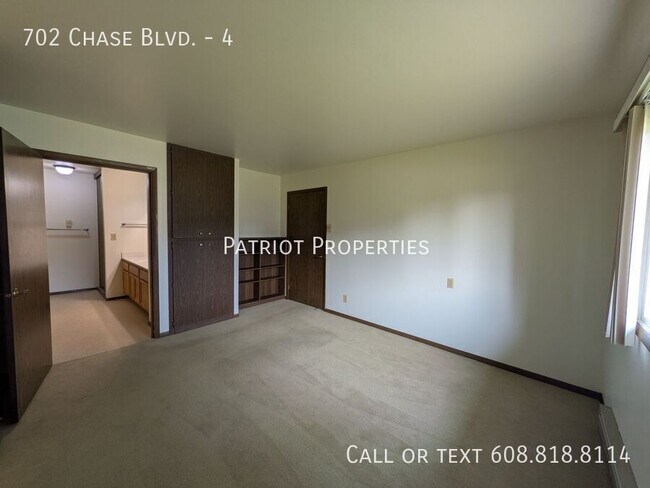 Building Photo - 702 Chase Blvd
