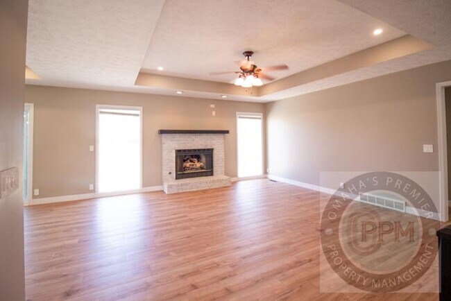 Building Photo - 700.00 off Deposit 4 Bed Ranch House in Mi...