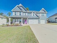 Building Photo - 5 Bedroom Home in Columbia County!