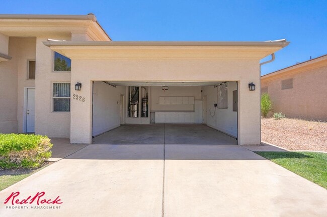 Building Photo - Comfortable 3-bedroom Home. Small Dog Frie...