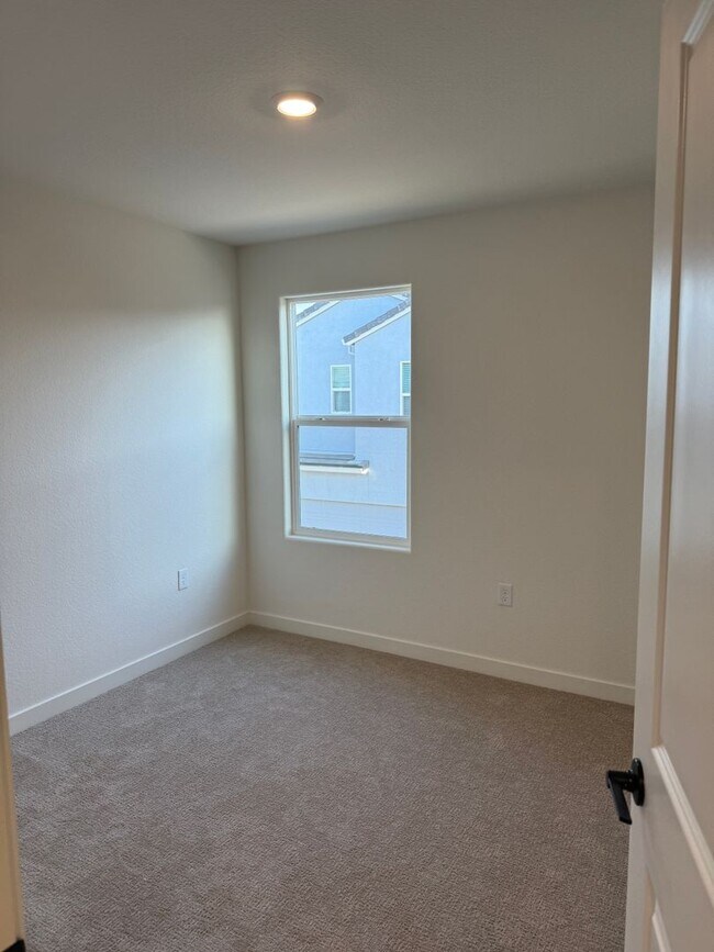 Building Photo - 2814 Stargaze Ln