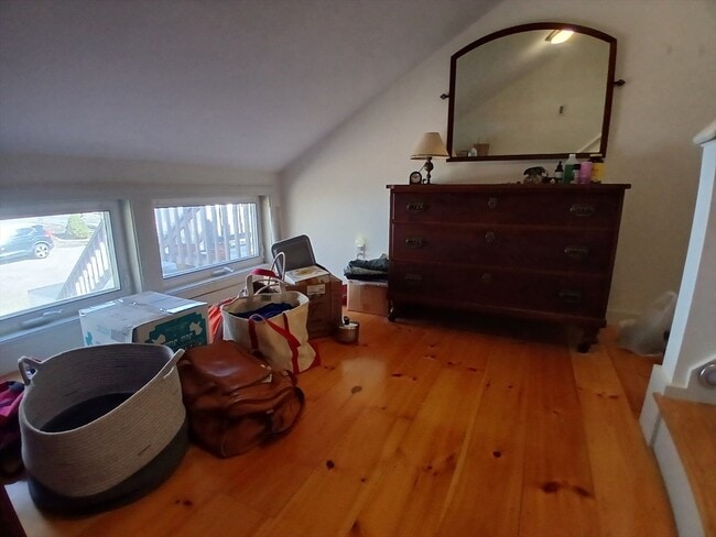 Building Photo - 80 Thatcher Rd