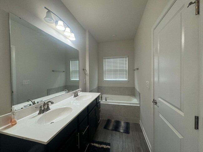 Building Photo - Like-New!! Legacy floorplan!! Farmhouse st...