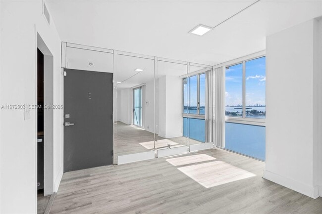 Building Photo - 3301 NE 5th Ave