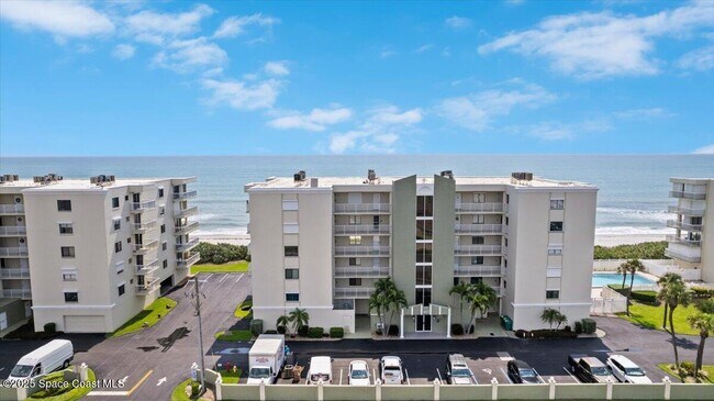 Building Photo - 403 Jimmy Buffett Mem Hwy