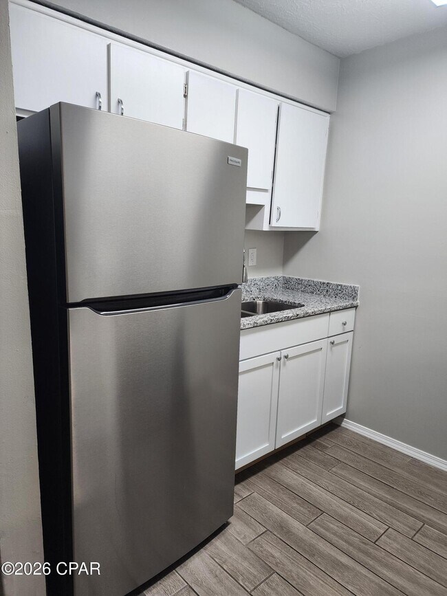 Building Photo - 6568 Harbour Blvd