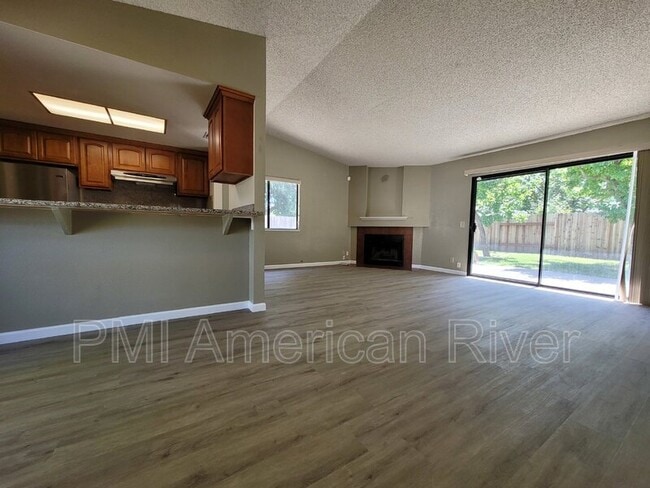 Building Photo - 7396 Marani Way