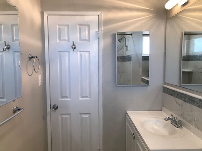 Building Photo - RUNNYMEDE