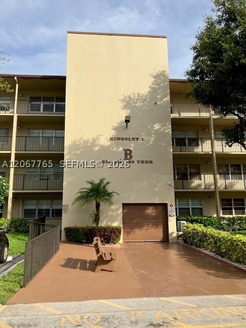 Building Photo - 850 SW 133rd Terrace
