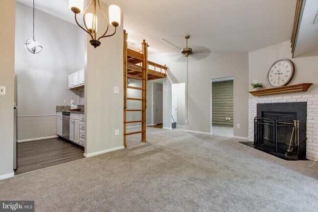 Building Photo - 206 Spring Maiden Ct