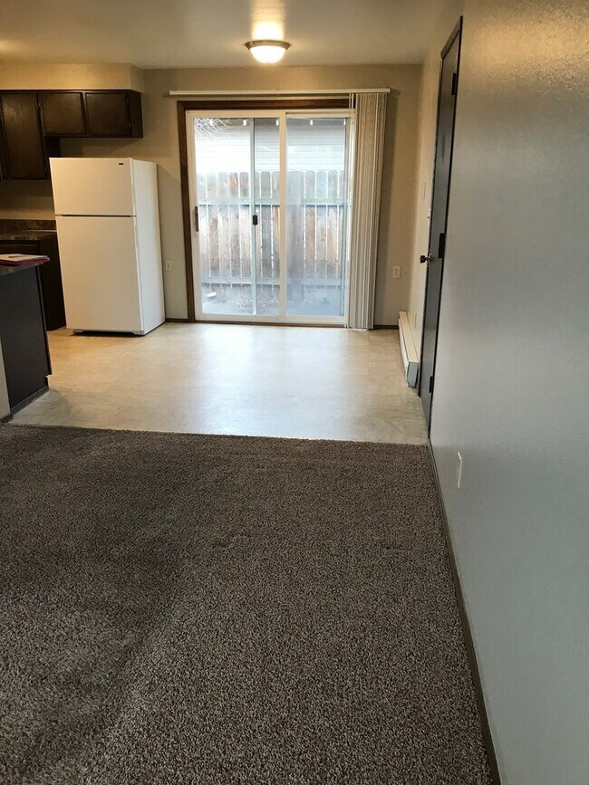 Building Photo - 130Hom