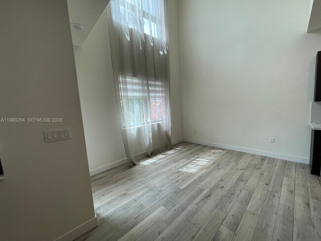 Building Photo - 4700 NW 84th Ave