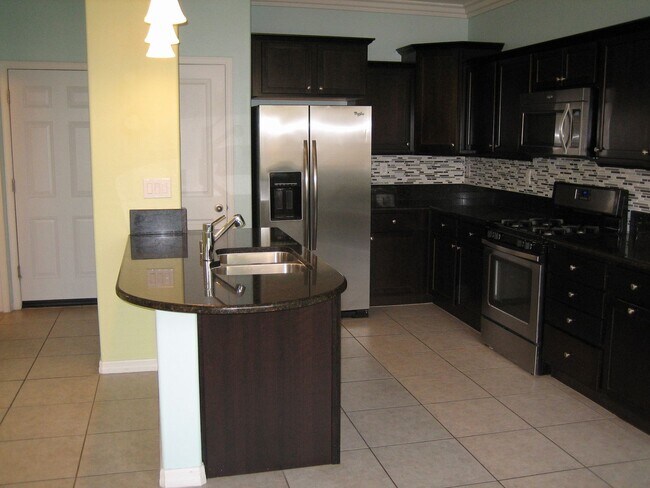 Building Photo - Beautiful 3 bd home in Summerlin Center ne...