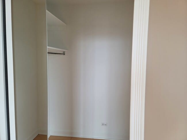 Building Photo - 3660 N Lake Shore Dr