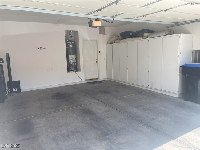 Building Photo - 1136 Scenic Crest Dr