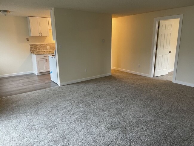 Building Photo - Nice 1bed 1 bath condo near Green Lake.