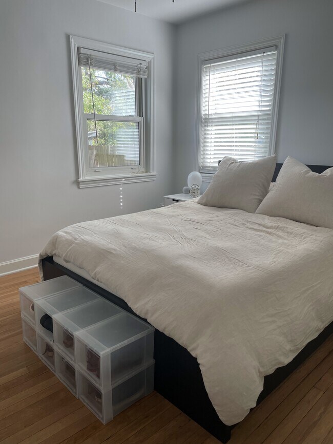 Building Photo - 1614 E 50th St